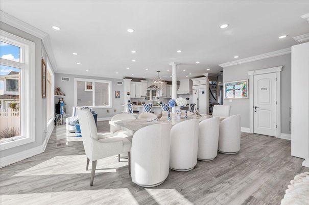 Chandelier, Dining room, Interior, Kitchen, Recessed Lighting, Wood Texture Flooring