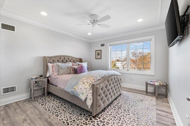 Bedroom, Interior, Recessed Lighting, Wood Texture Flooring