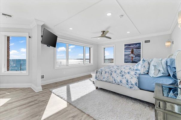 Bedroom, Interior, Recessed Lighting, Water, Wood Texture Flooring