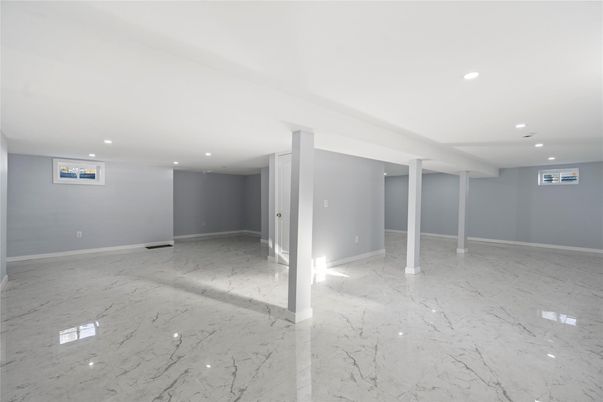 Empty room, Interior, Marble, Recessed Lighting