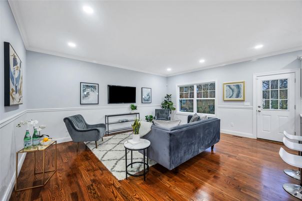 Interior, Living room, Recessed Lighting, Wood Texture Flooring