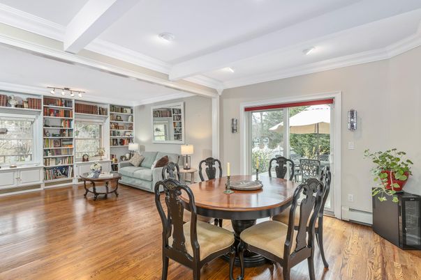 Dining room, Interior, Living room, Recessed Lighting, Wood Texture Flooring
