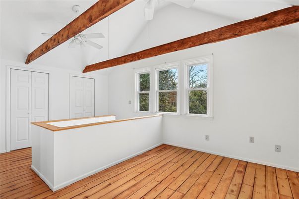 Empty room, Interior, Wooden Beams, Wood Texture Flooring