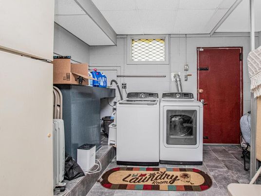 Interior, Washer