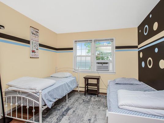 Bedroom, Interior, Water