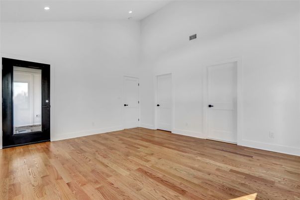 Empty room, Interior, Recessed Lighting, Wood Texture Flooring