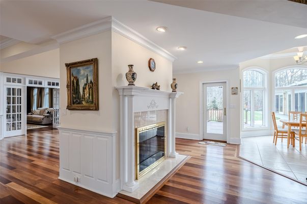 Dining room, Fireplace, Interior, Recessed Lighting, Wood Texture Flooring