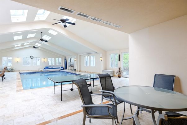 Game Room, Interior, Pool