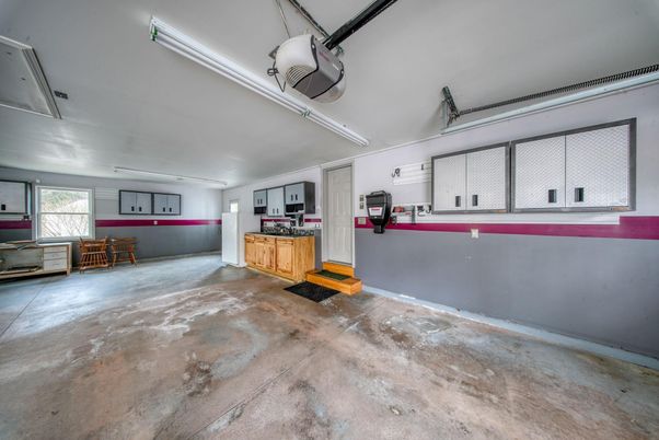 Garage, Interior