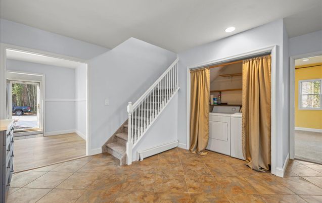 Interior, Recessed Lighting, Utility Closets, Washer
