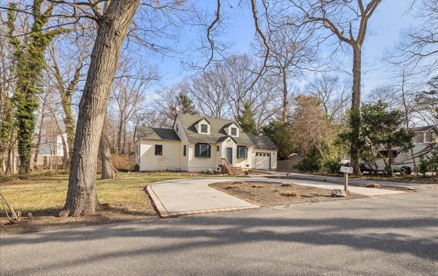 Attached, Backyard, Exterior, Facade, French Provincial
