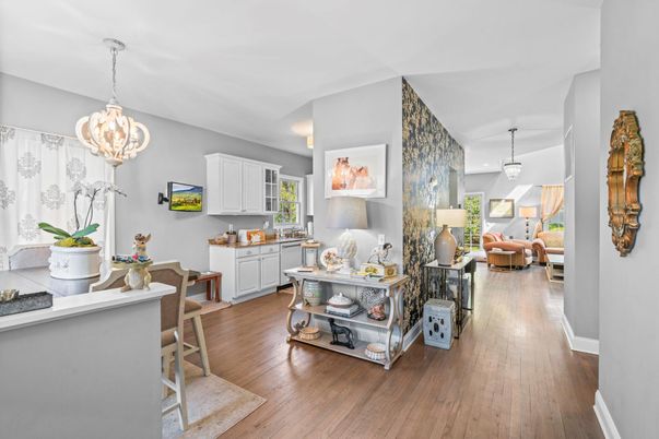 Interior, Kitchen, Pendant Lights, Wood Texture Flooring