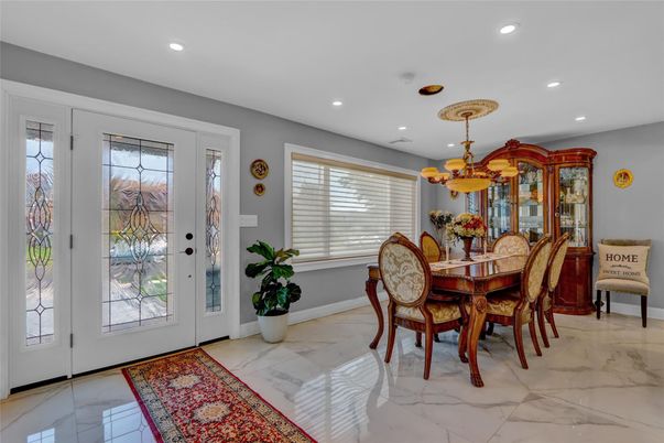 Chandelier, Dining room, Interior, Marble, Recessed Lighting
