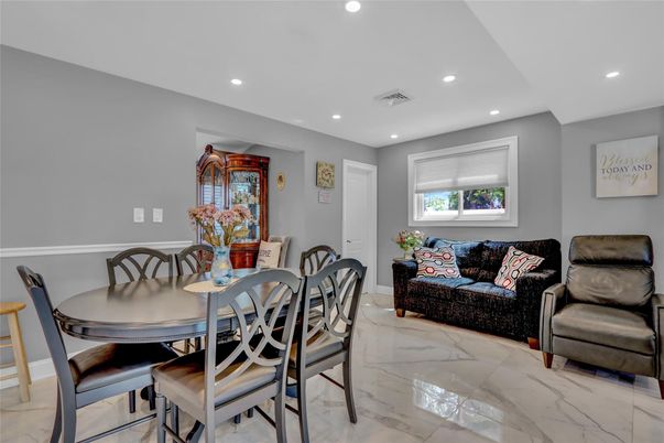 Dining room, Interior, Living room, Marble, Recessed Lighting