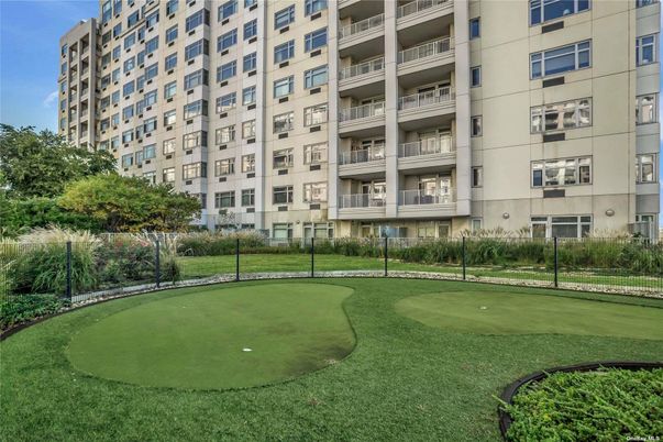 Exterior, Facade, Condo Building