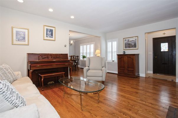 Interior, Living room, Piano, Recessed Lighting, Wood Texture Flooring