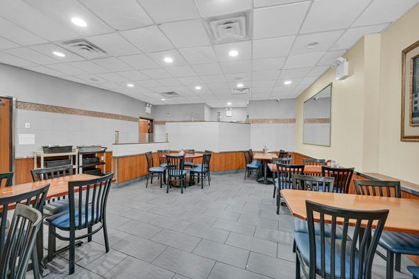 Dining room, Interior, Recessed Lighting