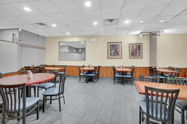 Dining room, Interior, Recessed Lighting