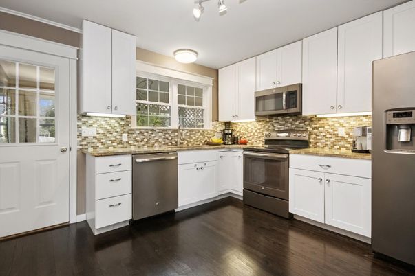 Interior, Kitchen, Stainless Steel Appliances, Wood Texture Flooring