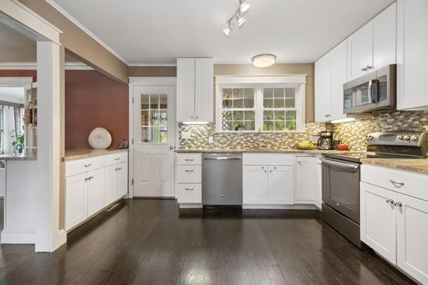 Interior, Kitchen, Stainless Steel Appliances, Wood Texture Flooring