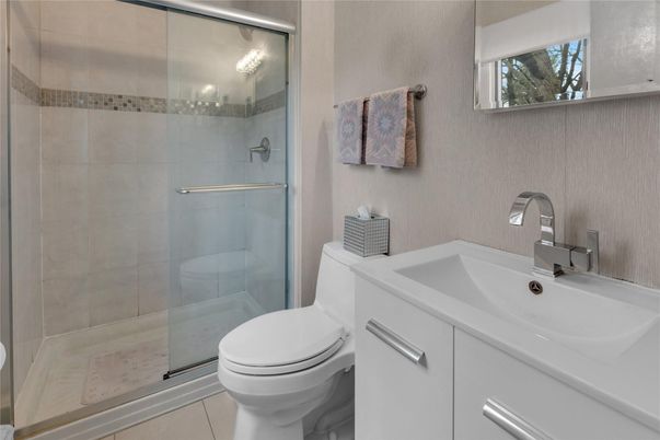 Bathroom, Glass Shower, Interior