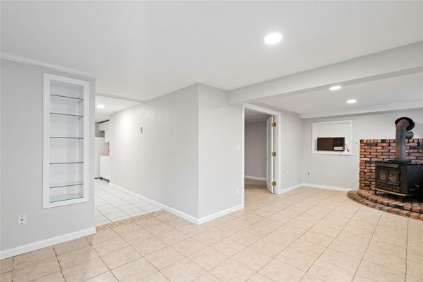 Empty room, Fireplace, Interior, Recessed Lighting
