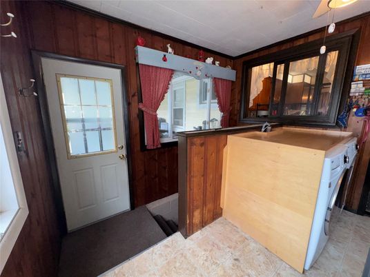 Interior, Wooden Walls
