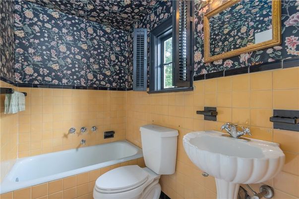Bathroom, Interior