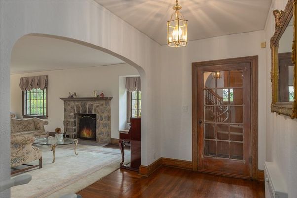 Fireplace, Interior, Living room, Pendant Lights, Wood Texture Flooring