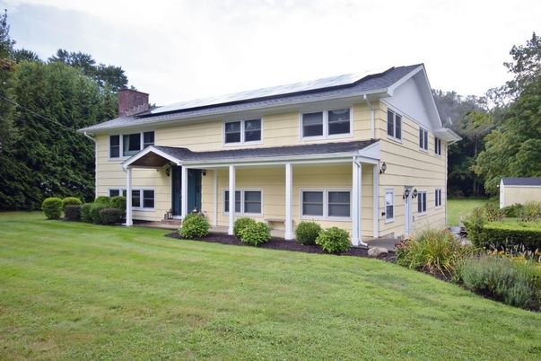 Backyard, Exterior, Facade, Solar Panels, American Foursquare