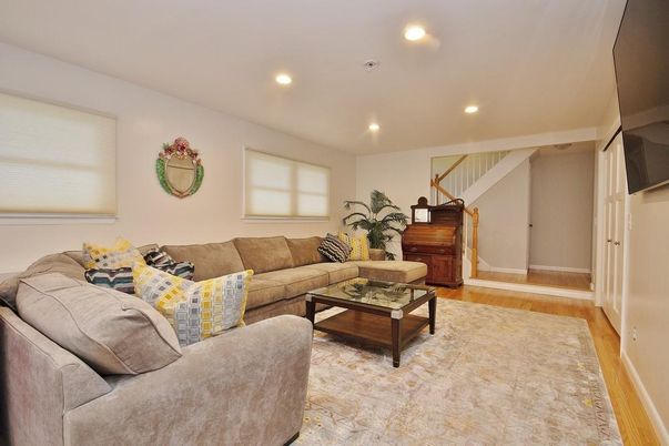 Interior, Living room, Piano, Recessed Lighting, Wood Texture Flooring