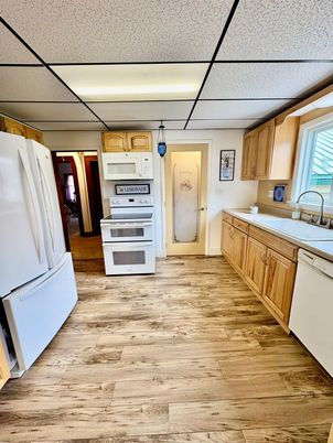 Interior, Kitchen, Wood Texture Flooring