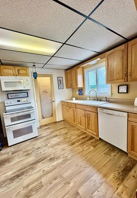 Interior, Kitchen, Wood Texture Flooring