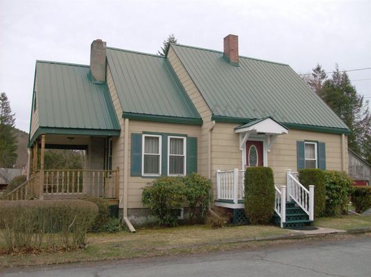Exterior, Facade, Cape Cod