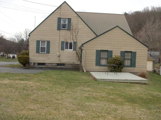 Backyard, Exterior, Facade, Farmhouse