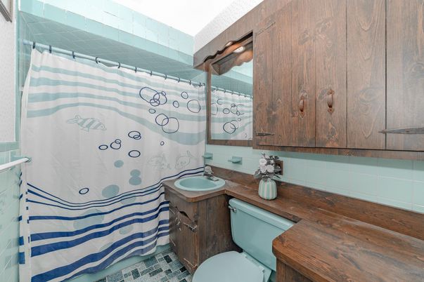 Bathroom, Interior