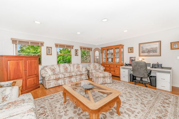 Home Office, Interior, Recessed Lighting, Wood Texture Flooring