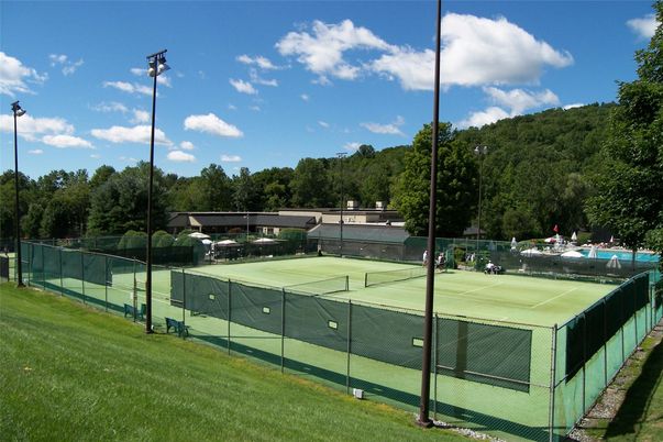 Exterior, Tennis Courts