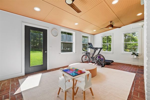 Fitness Equipment, Interior, Recessed Lighting, Wooden Ceilings