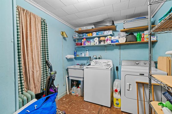 Interior, Utility Closets, Washer