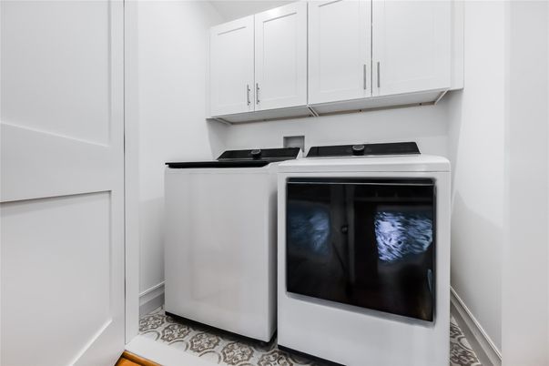 Interior, Washer