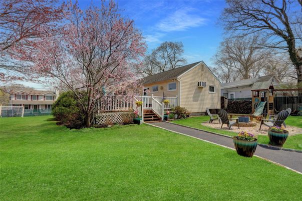 Backyard, Exterior, Playground