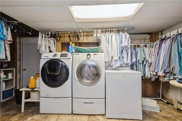 Interior, Washer, Wooden Walls