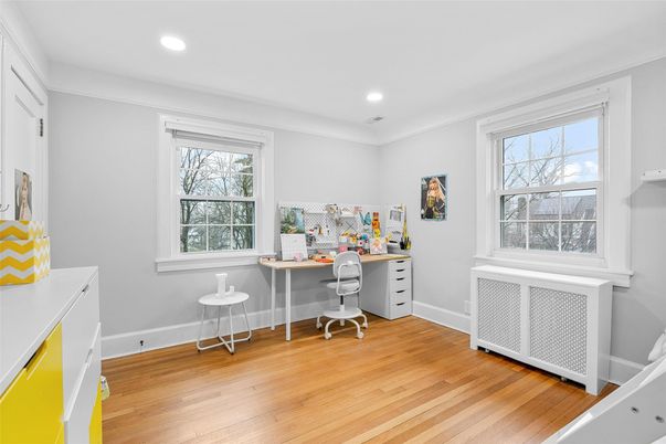 Home Office, Interior, Recessed Lighting, Wood Texture Flooring