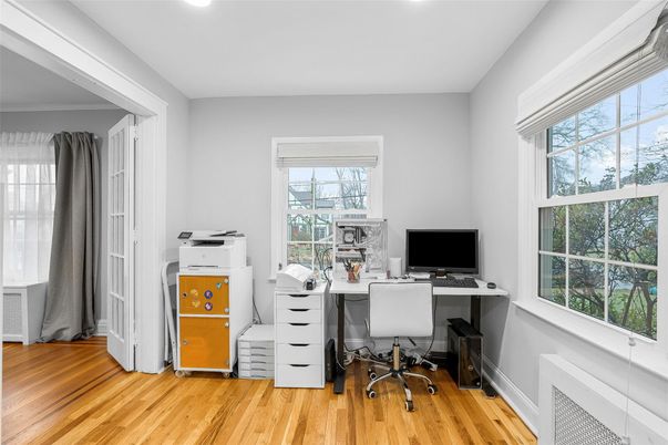 Home Office, Interior, Recessed Lighting, Wood Texture Flooring