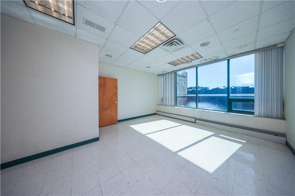 Empty room, Interior, Recessed Lighting, Water
