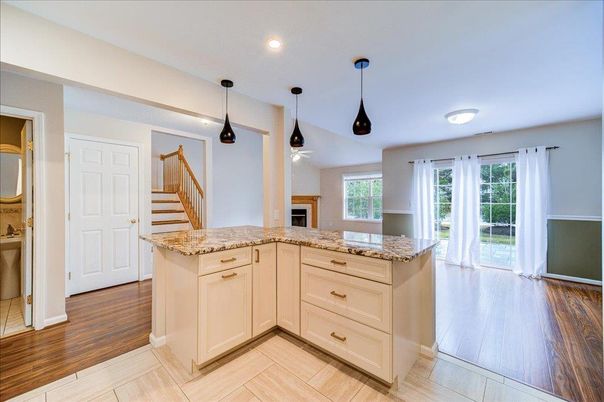 Interior, Pendant Lights, Recessed Lighting, Wood Texture Flooring