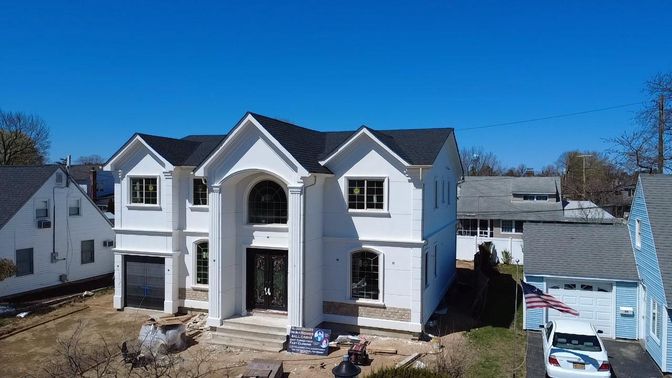 Attached, Exterior, Facade, Farmhouse