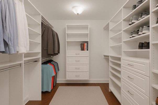 Interior, Walk-in Closets, Wood Texture Flooring