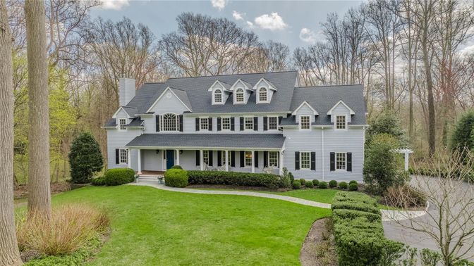 Backyard, Exterior, Facade, Farmhouse